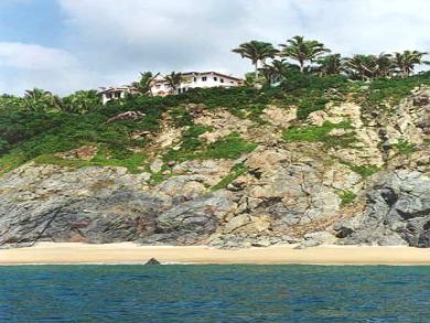 Beach Access & wonderful Amenities Staff Optional Beach Access & wonderful Amenities Staff Optional
