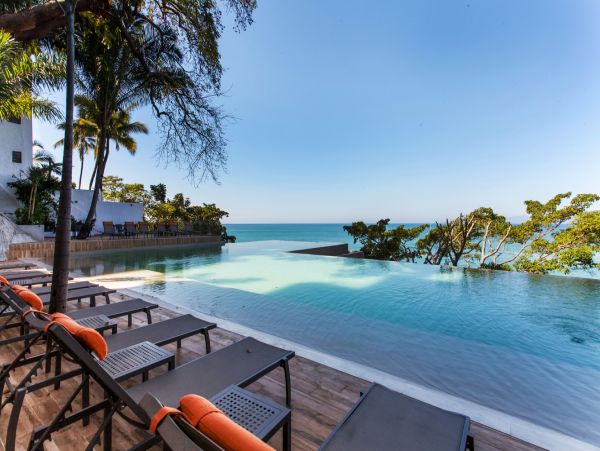 Puerto Vallarta Four Bedroom Condo Sleeps Eight Guests