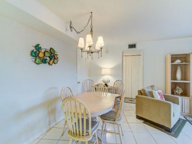 Dining Table & Chairs