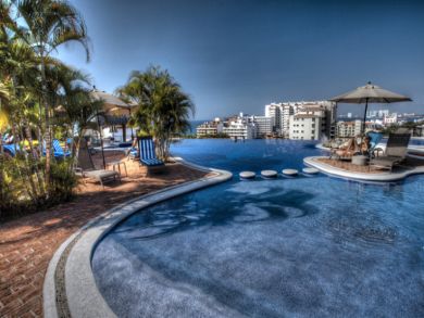 Puerto Vallarta Vacation Condo Walk to Beach Sleeps Four