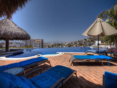 Puerto Vallarta Vacation Condo Walk to Beach Sleeps Four