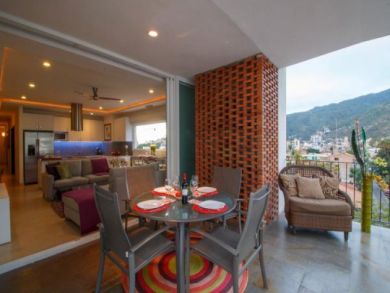 Puerto Vallarta Vacation Condo Rental Sleeps Four Guests