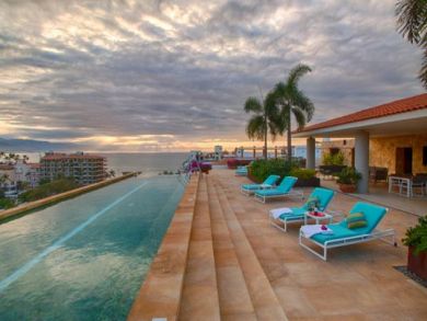 Puerto Vallarta Vacation Condo Rental Sleeps Four Guests