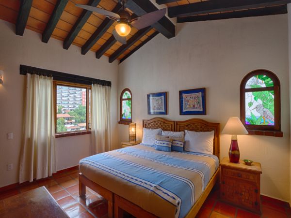 Beautiful Vacation Condo with Communal Pool & Hot Tub