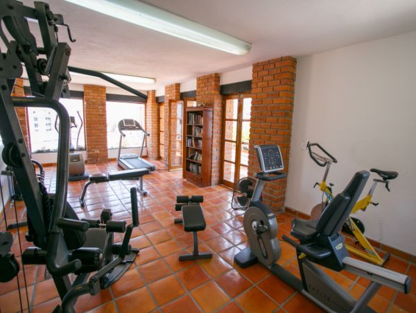 Beautiful Vacation Condo with Communal Pool & Hot Tub