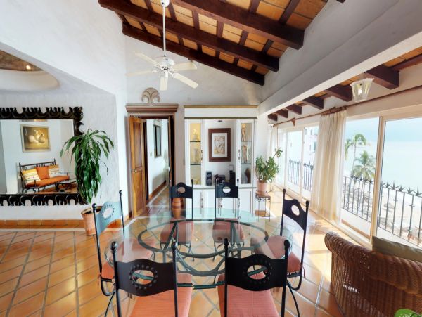 Lovely Beach-Front 3 Bedroom Condo in Puerto Vallarta