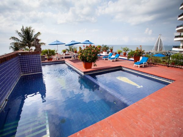 Lovely Beach-Front 3 Bedroom Condo in Puerto Vallarta