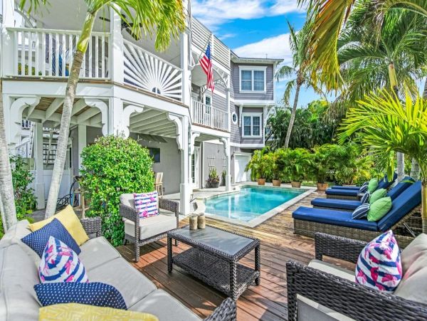Luxury Five Bedroom Anna Maria Vacation Home Sleeps 12