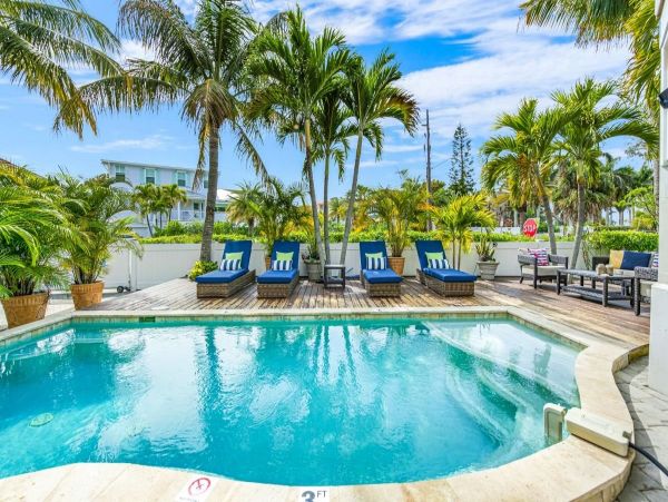 Luxury Five Bedroom Anna Maria Vacation Home Sleeps 12