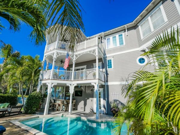 Luxury Five Bedroom Anna Maria Vacation Home Sleeps 12