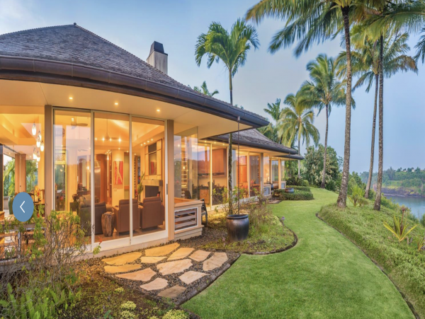 Three Bedroom Vacation Villa on Beach Full Ocean Views