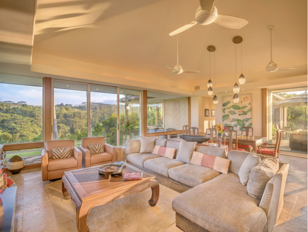 Three Bedroom Vacation Villa on Beach Full Ocean Views