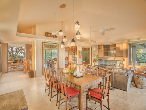 Three Bedroom Vacation Villa on Beach Full Ocean Views