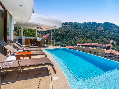 Call Your USA Based Puerto Vallarta Agent Today