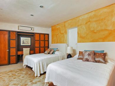 Call Your USA Based Puerto Vallarta Agent Today