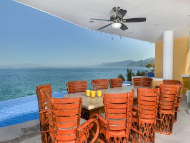 Eight Bedroom Beach Front Luxury Vacation Villa