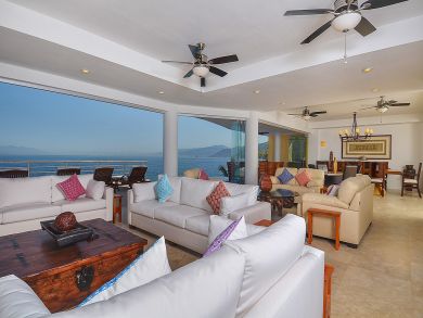 Eight Bedroom Beach Front Luxury Vacation Villa