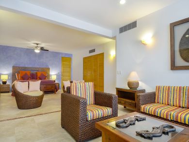 Eight Bedroom Beach Front Luxury Vacation Villa