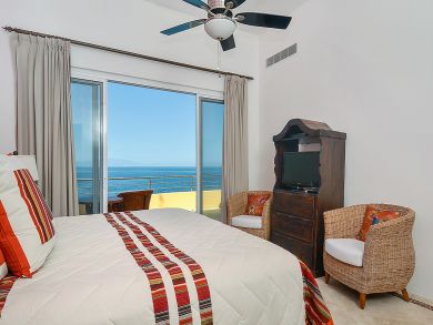 Eight Bedroom Beach Front Luxury Vacation Villa