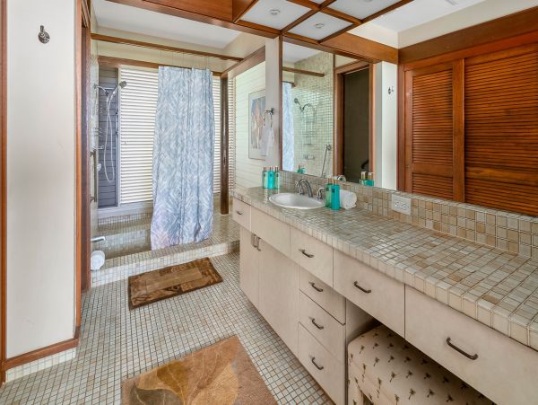 Oceanfront Two Bedroom Rental Villa in Kapalua