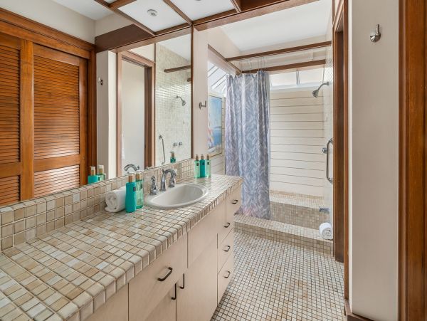 Oceanfront Two Bedroom Rental Villa in Kapalua