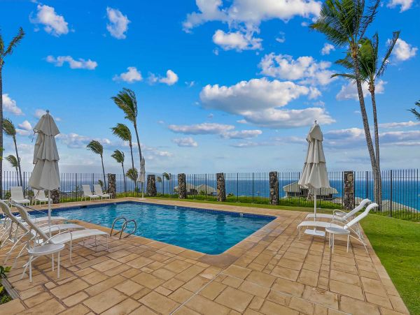 Oceanfront Two Bedroom Rental Villa in Kapalua