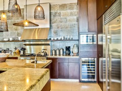 Vacation Homes with five Bedrooms and Full Ocean Views