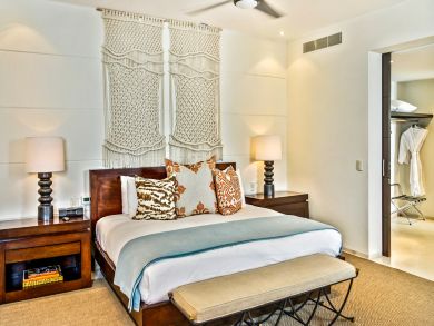 Vacation Homes with five Bedrooms and Full Ocean Views