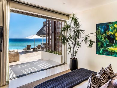 Vacation Homes with five Bedrooms and Full Ocean Views