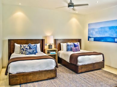 Vacation Homes with five Bedrooms and Full Ocean Views