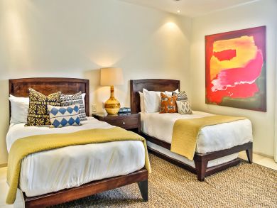 Vacation Homes with five Bedrooms and Full Ocean Views