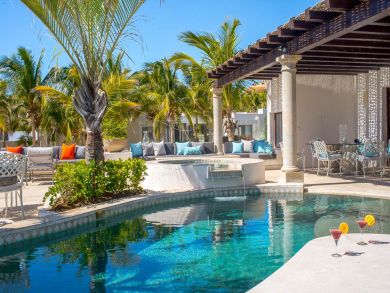3 story Vacation Villa - 5 bedrooms - huge pool - ocean view