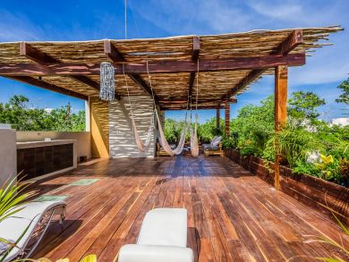 Lounge Area