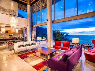 Contemporary Luxury Penthouse With Magnificent Ocean Views