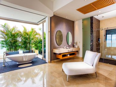 Contemporary Luxury Penthouse With Magnificent Ocean Views