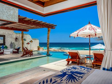 The Pool Spills to the Ocean- What a Pristine Rental
