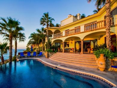 Beautifully Appointed Five Bedroom Villa