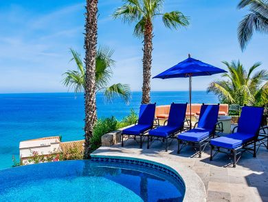 Beautifully Appointed Five Bedroom Villa