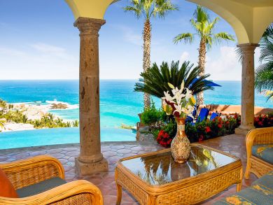 Beautifully Appointed Five Bedroom Villa