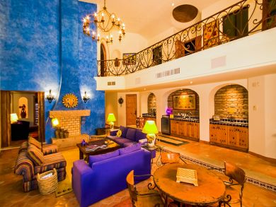Beautifully Appointed Five Bedroom Villa