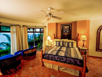 Beautifully Appointed Five Bedroom Villa