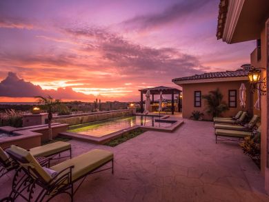 Six Bedroom - Great Views - Pool and so much more Six Bedroom - Great Views - Pool and so much more