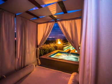 Six Bedroom - Great Views - Pool and so much more Six Bedroom - Great Views - Pool and so much more