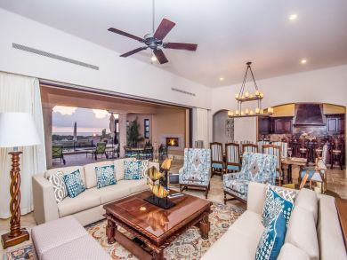 Six Bedroom - Great Views - Pool and so much more Six Bedroom - Great Views - Pool and so much more