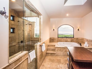 Six Bedroom - Great Views - Pool and so much more Six Bedroom - Great Views - Pool and so much more