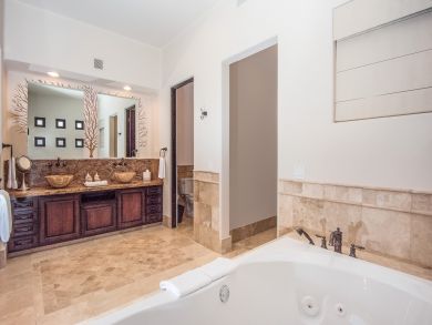 Six Bedroom - Great Views - Pool and so much more Six Bedroom - Great Views - Pool and so much more