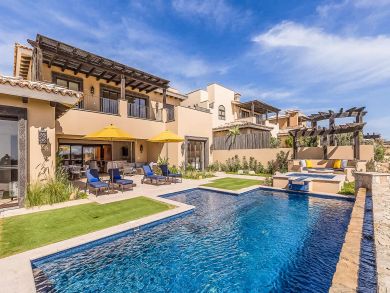A Spectacular Vacation Villa with Five Bedrooms