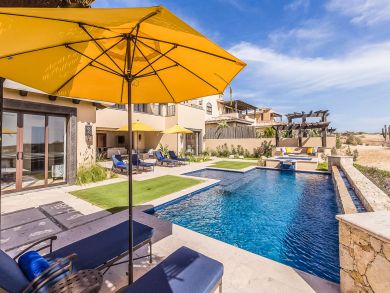 A Spectacular Vacation Villa with Five Bedrooms
