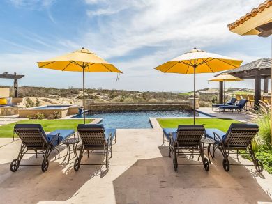 A Spectacular Vacation Villa with Five Bedrooms