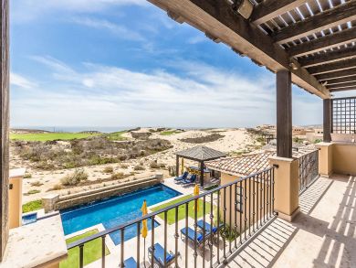 A Spectacular Vacation Villa with Five Bedrooms